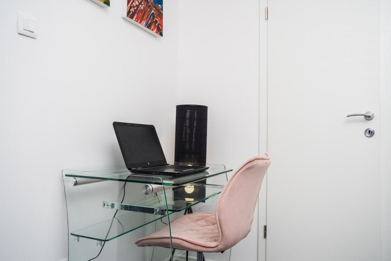 Apartament Misto *